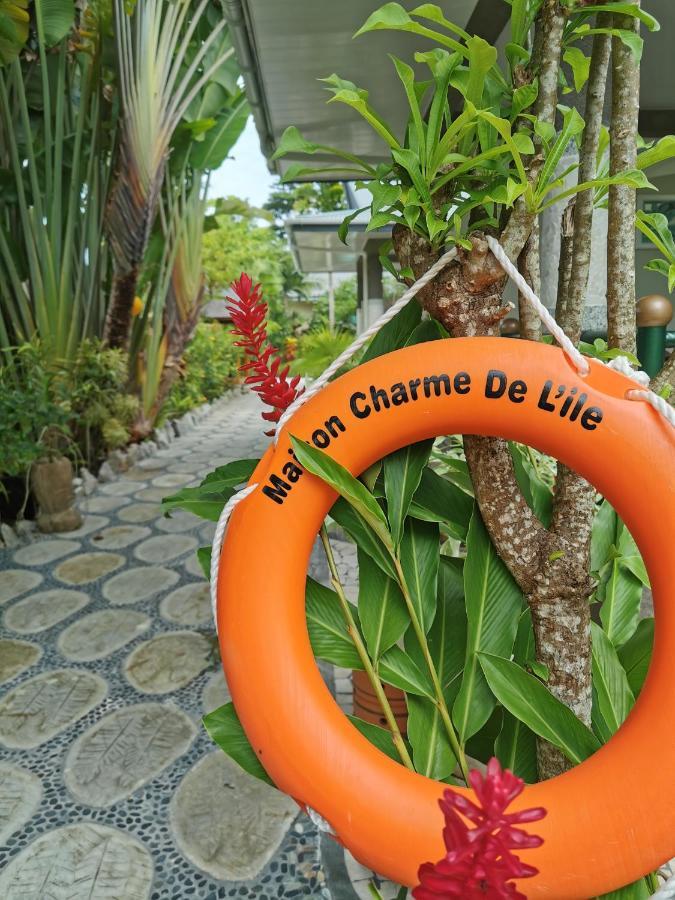 Maison Charme De L'Ile ラ・ディーグ島 エクステリア 写真